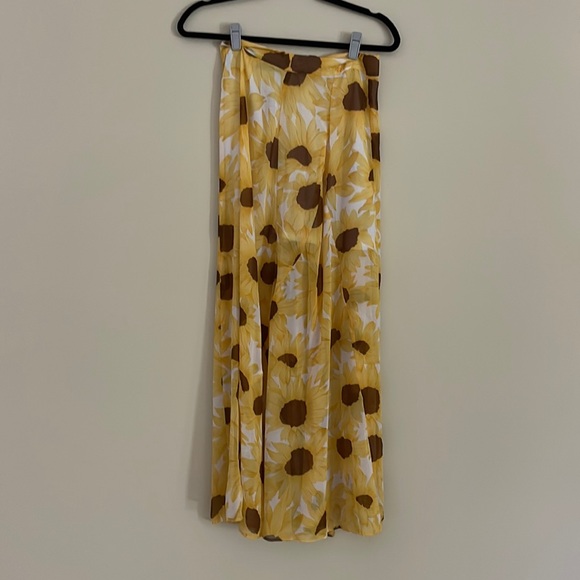 Show Me Your MuMu Dresses & Skirts - ❌SOLD❌ Show Me Your MuMu Diana ball gown skirt
